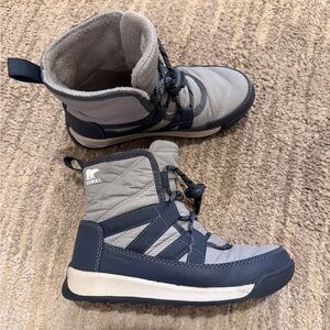 Sorel Kids' Gray and Blue Winter Boots size 13